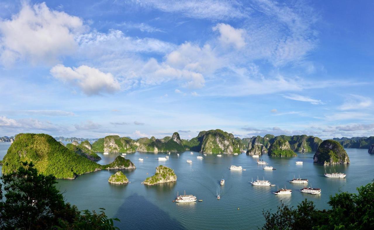 Hotel Charm Boutique Cruise Hạ Long Exterior foto